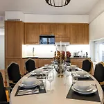 Penthouse Grand Oak By Elys Collection * Rovaniemi
