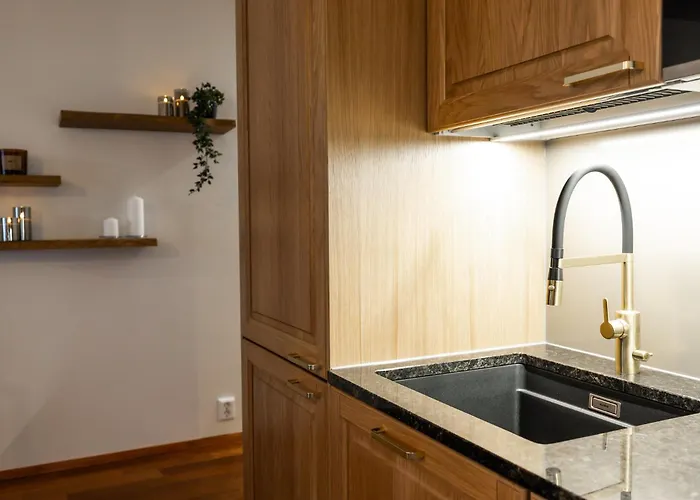 Penthouse Grand Oak By R&k *